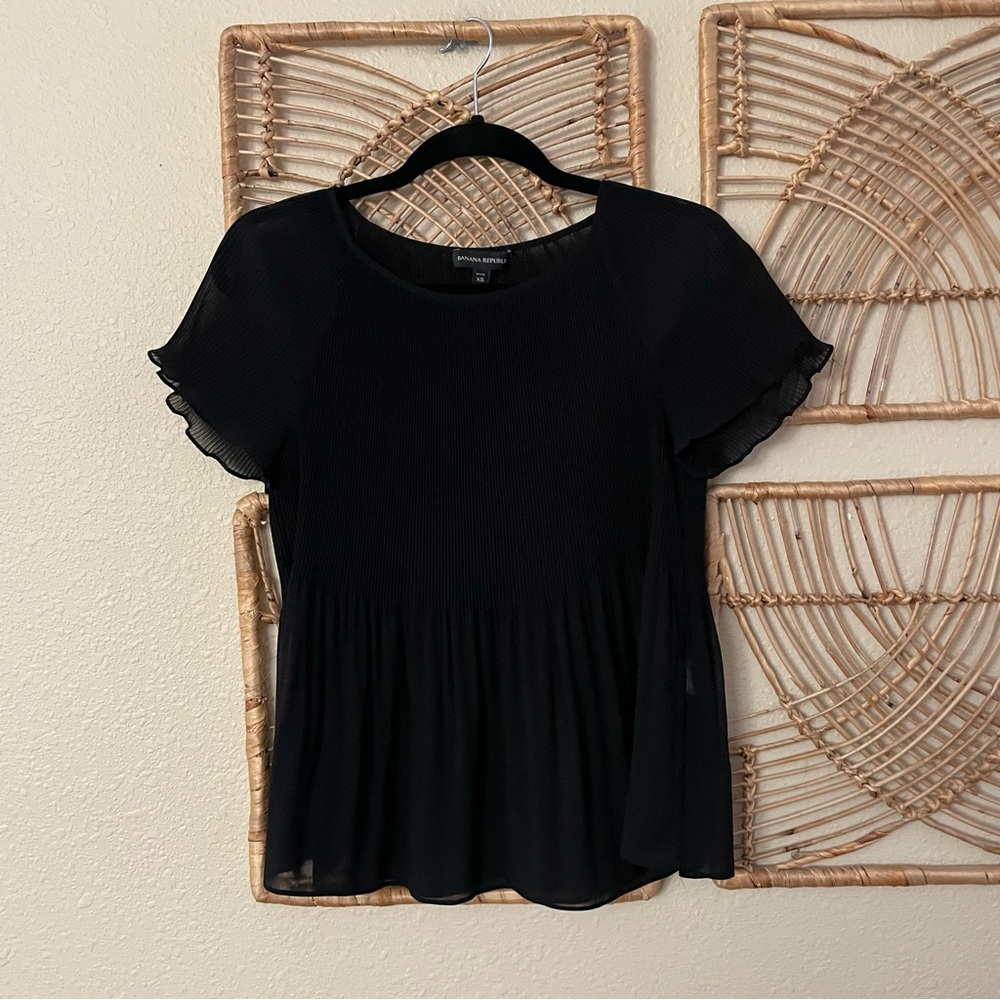 BANANA REPUBLIC Crinkle Semi Sheer Short Sleeve Top Black Women's Sz XS B44‎
